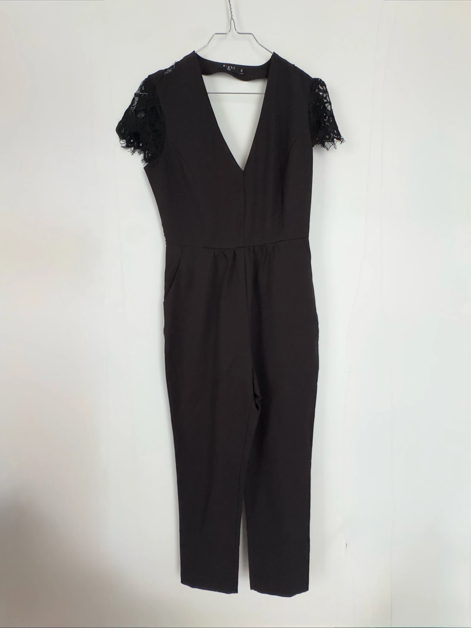 Combinaison pantalon noire Eight - Col V - Dos ouvert - Taille S